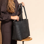 Ferrera Full-Grain Leather Tote Bag レディース - Structured Side Profile Showing Gusset Depth &amp; Expansion Capacity