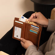 Ascot Full-Grain Leather Wallet レディース – alternate product view 3