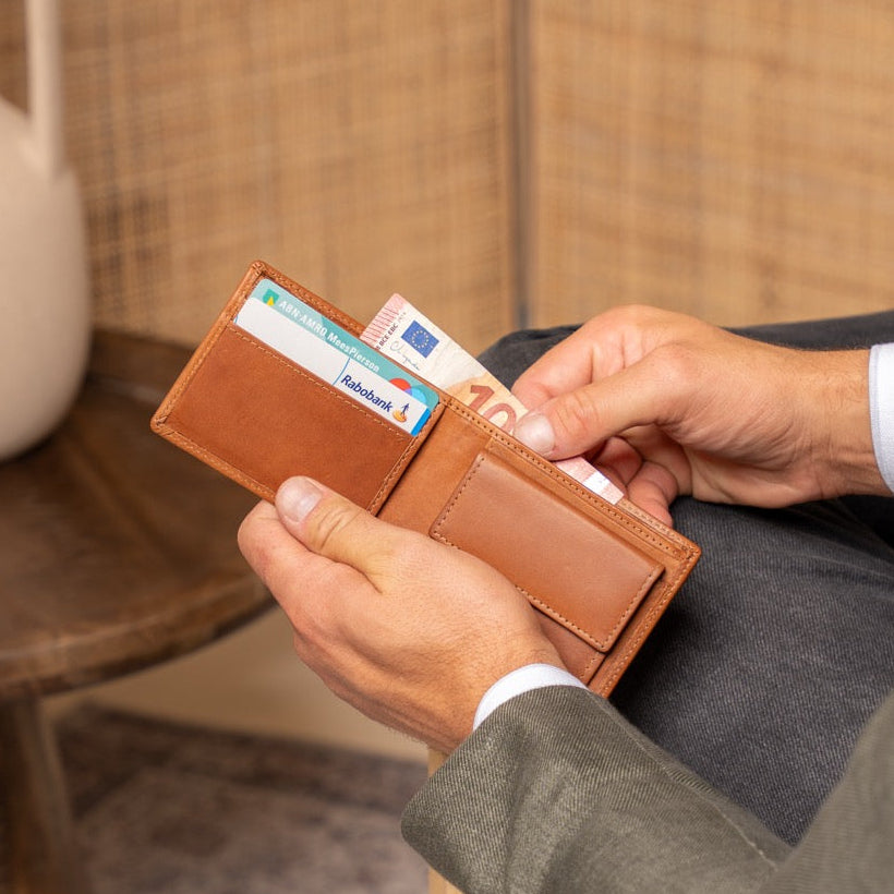 Enzo Full-Grain Leather Wallet メンズ – alternate product view 3