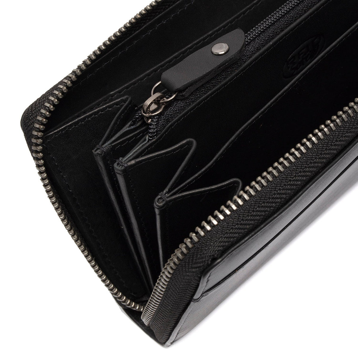 
Classic 100% Full-Grain leather Wallet - 補強レザーストラップと丁寧な縫製が際立つ背面ビュー