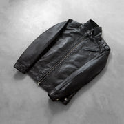 Button &amp; Hem Craftsmanship Construction Detail on Men's Legacy ブラック レザーライダースジャケット メンズ
