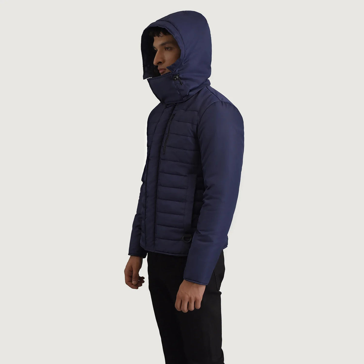 
Blue Full-Grain Leather Hooded Jacket - 美しい肩のラインと裾の仕立てが際立つ背面ビュー