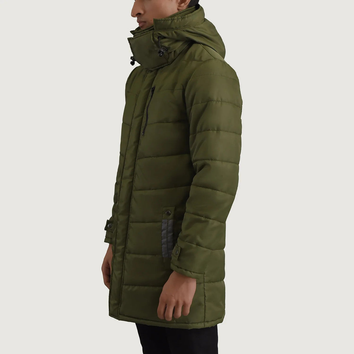 
Green Full-Grain Leather Hooded Jacket - 美しい肩のラインと裾の仕立てが際立つ背面ビュー