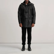 
Nolan Black Snuffed Leather Duffle Coat - 袖の立体カッティングと洗練されたテーパードフィットを見せる側面ビュー