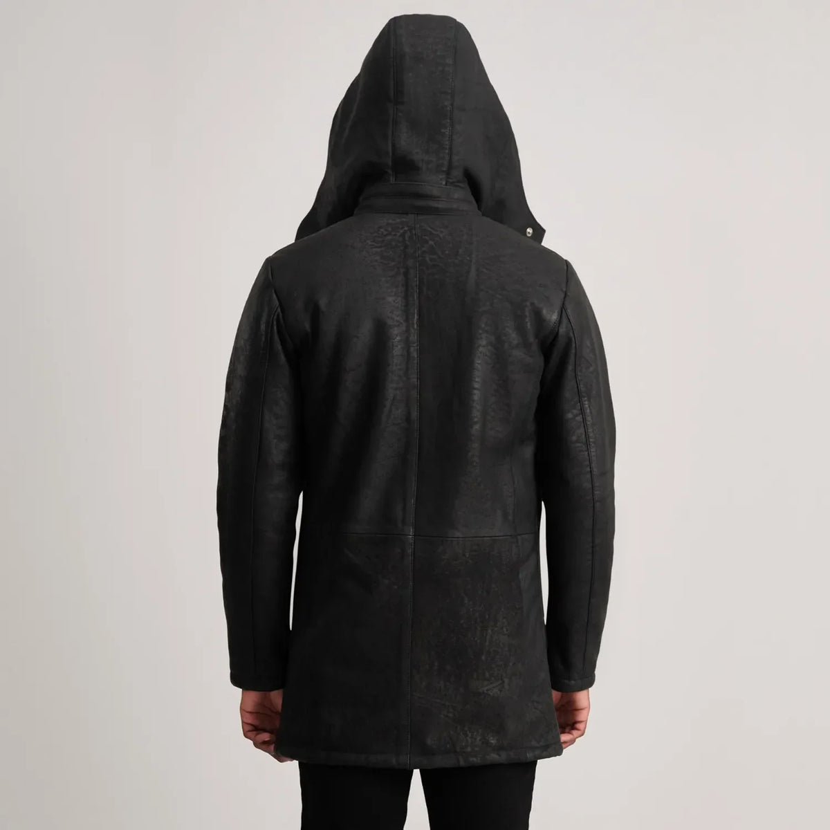 
Authentic Sheepskin Snuffed with Snuffed Finish Grain Texture & Heavy-Duty Seam Stitching Detail