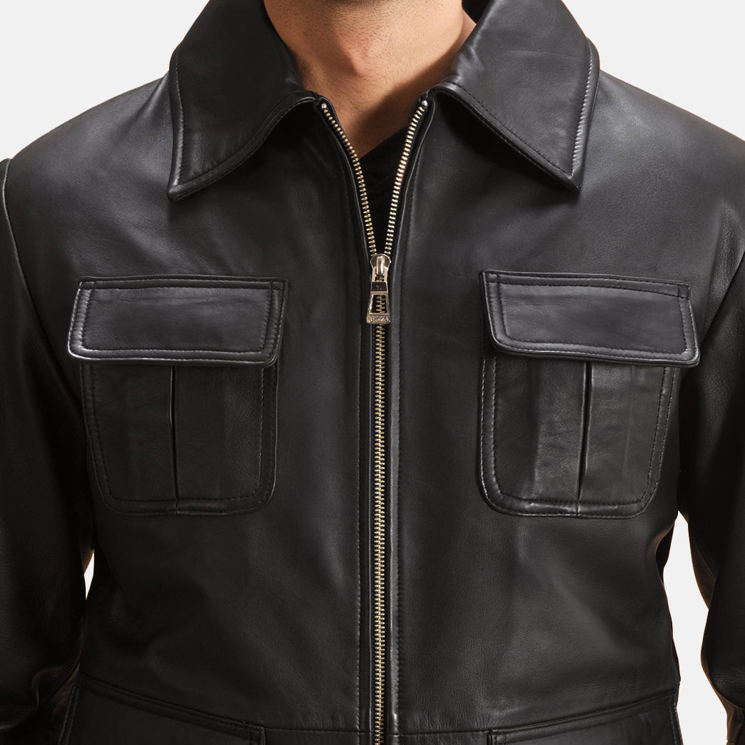 Raven ブラック レザージャケット メンズ - Lateral Side Profile View Showing Sleeve Cut &amp; Athletic Taper Fit