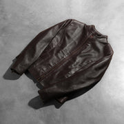
着用イメージ： Rumella Maroon Leather Biker Jacket モデル着用（自然光でのドレープ感）
