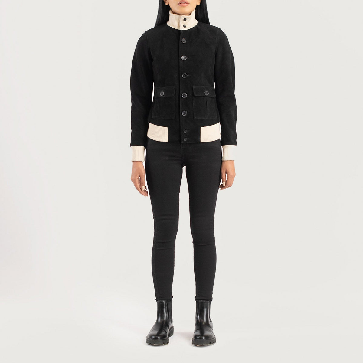 
Sasha A1 Black Suede Bomber Jacket - 袖の立体カッティングと洗練されたテーパードフィットを見せる側面ビュー