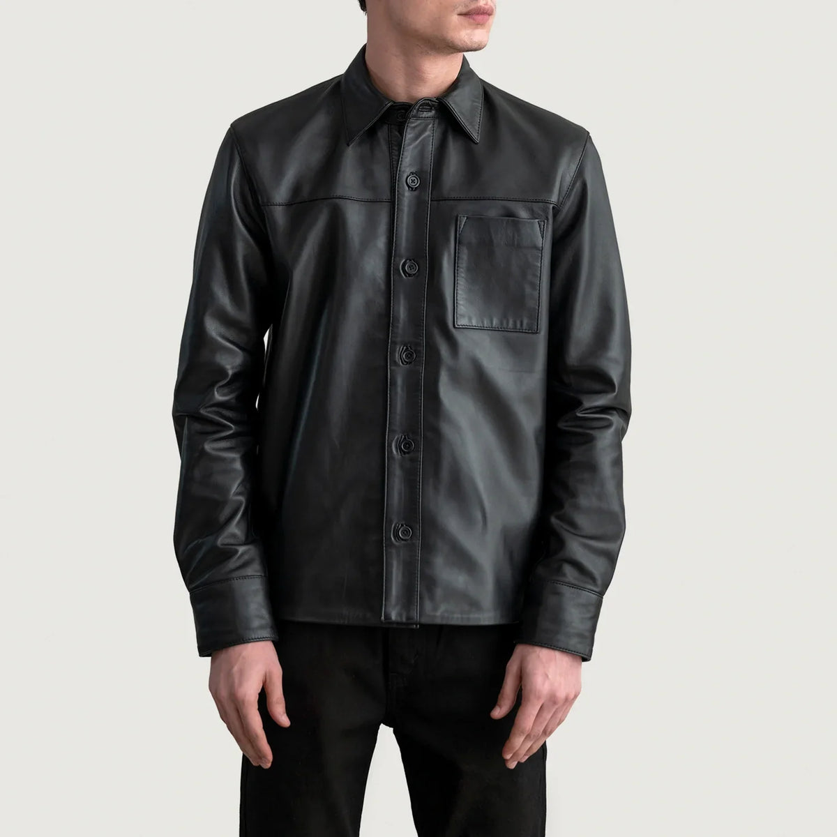 Scout ブラック Leather Shirt メンズ - Lateral Side Profile View Showing Sleeve Cut &amp; Athletic Taper Fit