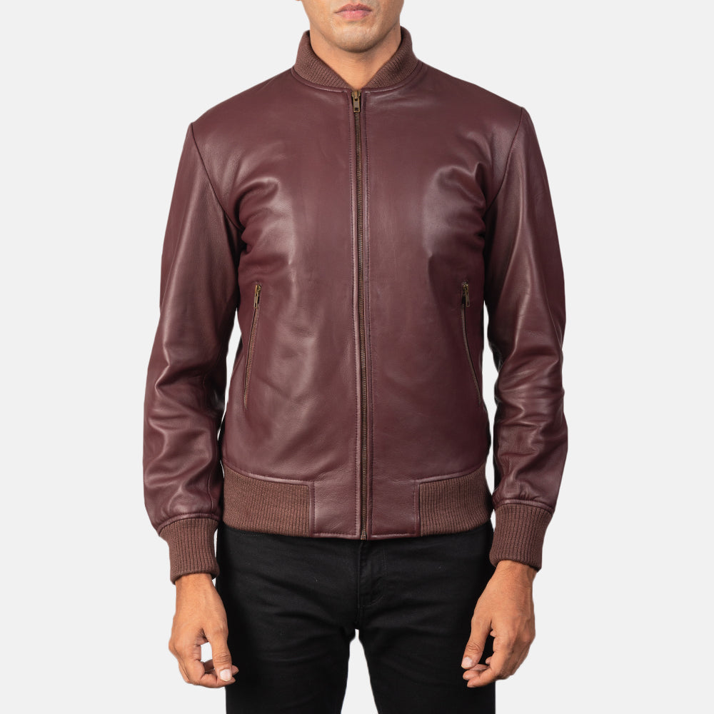 
クローズアップ詳細 of Varsity & Zipper Hardware on Shane マルーン レザーボンバージャケット メンズ