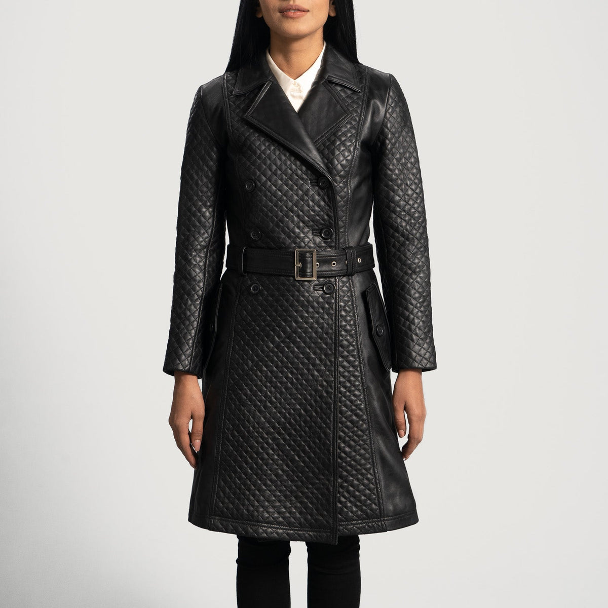 
Sweet Susan ブラック レザートレンチコート レディース in Black Sheepskin Leather - 正面スタイル＆テーラードシルエット | 公式オンライン通販