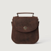 
The Sandra Vintage Distressed Brown Leather Saddle Bag For Women - マチの奥行きと拡張容量を示す立体的なサイドプロファイル