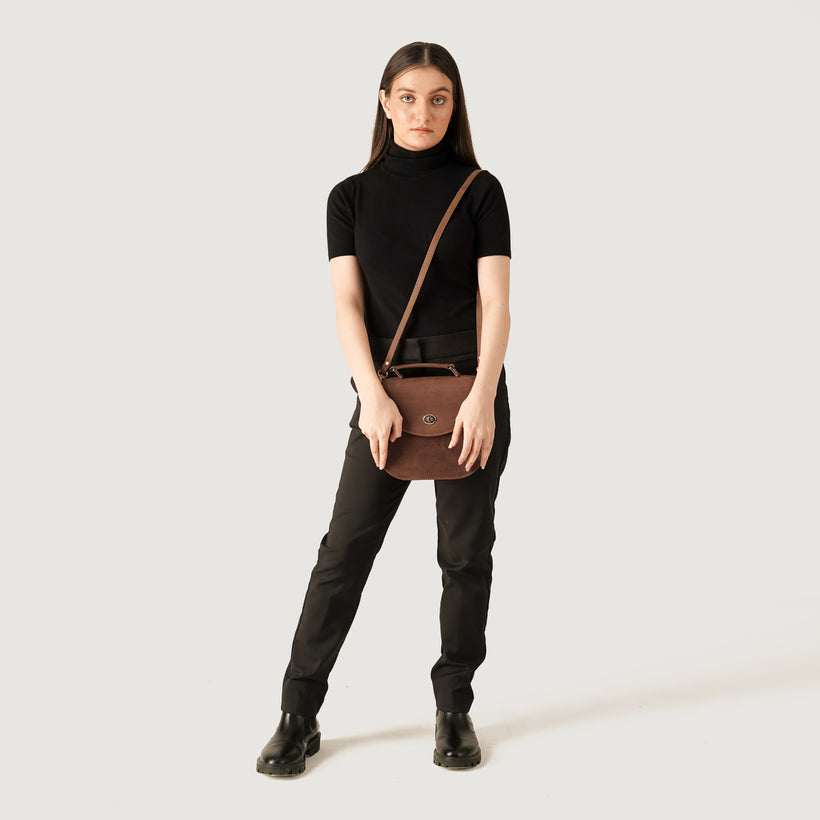 The Sandra Vintage タン Leather Saddle Bag