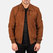 Men's Tomchi タン Suede レザージャケット メンズ in Brown Goatskin Suede - Front Profile View &amp; Tailored Silhouette | Buy Online