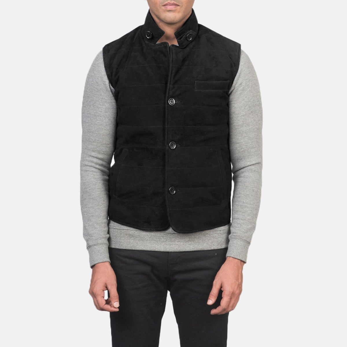 Close-Up Detail of Notch with removable throat latch &amp; Button Hardware on Men's Tony ブラック Suede Vest メンズ
