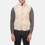Close-Up Detail of Notch with removable throat latch &amp; Button Hardware on Men's Tony Off-White Suede Vest メンズ