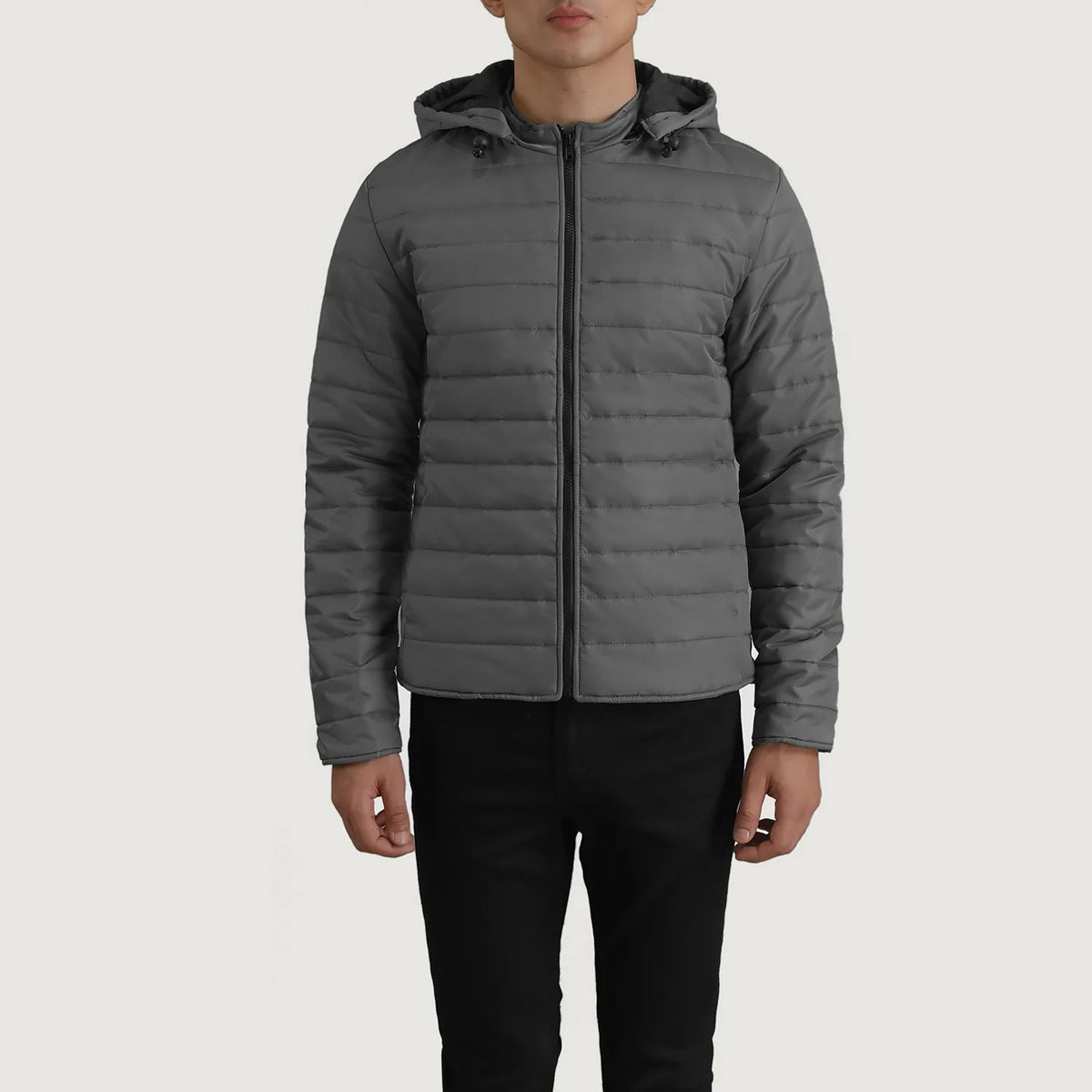 
クローズアップ詳細 of Classic Collar & Zipper Hardware on Tyler グレー Hooded Puffer レザージャケット メンズ