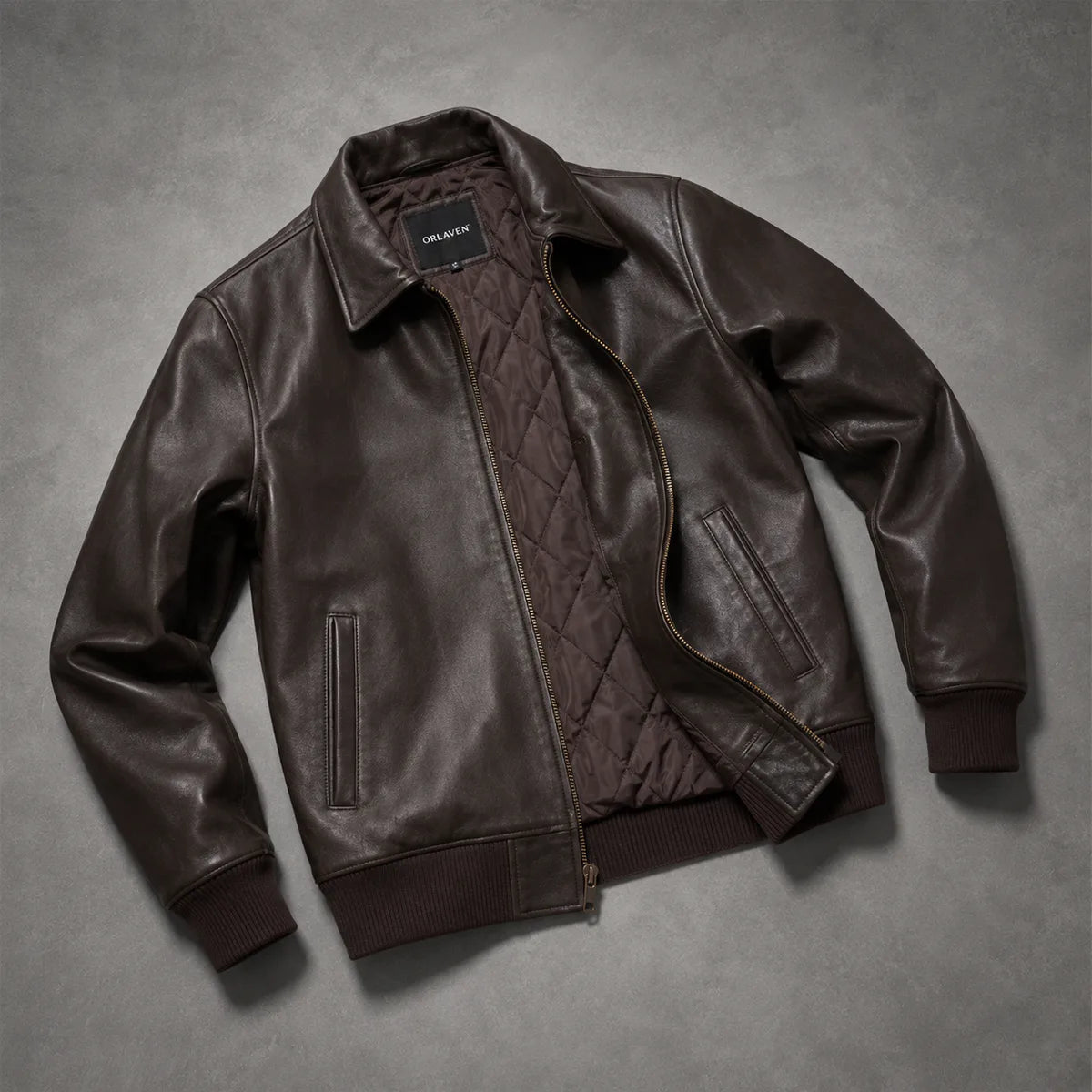 Tailored Rib Cuffs &amp; Hem Craftsmanship Construction Detail on Dark ブラウン Sheepskin レザーボンバージャケット メンズ
