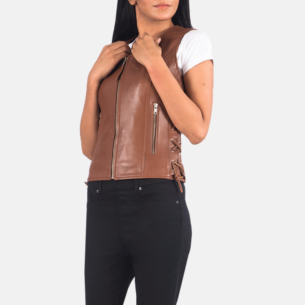 
クローズアップ詳細 of V-neck & Zipper Hardware on Vanda ブラウン Leather Biker Vest レディース