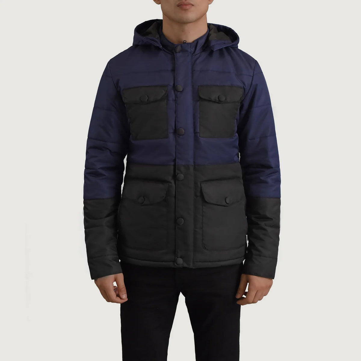 
クローズアップ詳細 of Classic Collar & Heavy-Duty Zipper Hardware on Wayne ブラック & ブルー Hooded Puffer レザージャケット メンズ