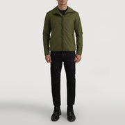 
Wesley グリーン Hooded Windbreaker レザージャケット メンズ - 袖の立体カッティングと洗練されたテーパードフィットを見せる側面ビュー