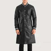 
クローズアップ詳細 of Varsity collar & Snap Button button Hardware on Wilde ブラック Leather Varsity レザーコート メンズ