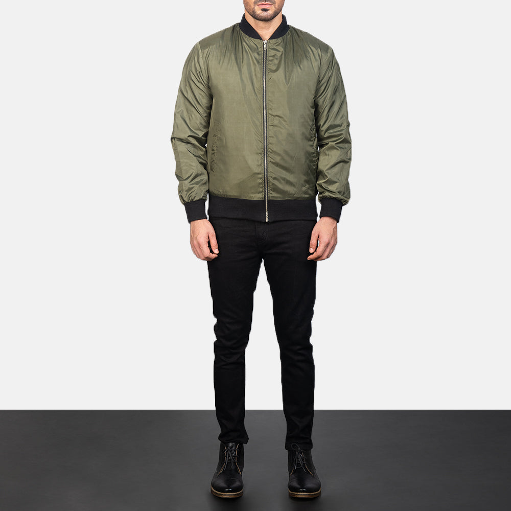 Men's Zack グリーン レザーボンバージャケット メンズ - Lateral Side Profile View Showing Sleeve Cut &amp; Athletic Taper Fit