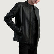 Zen ブラック レザーライダースジャケット メンズ - Lateral Side Profile View Showing Sleeve Cut &amp; Athletic Taper Fit